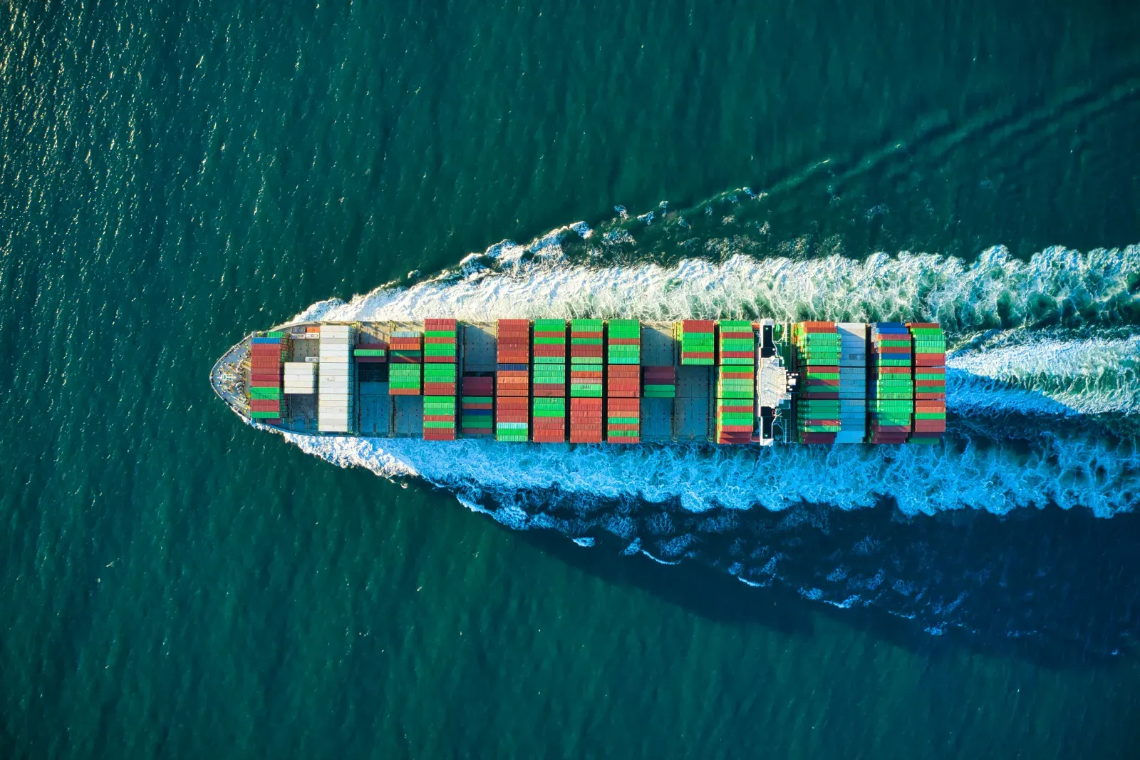 Container im Seefrachtverkehr – Symbolbild