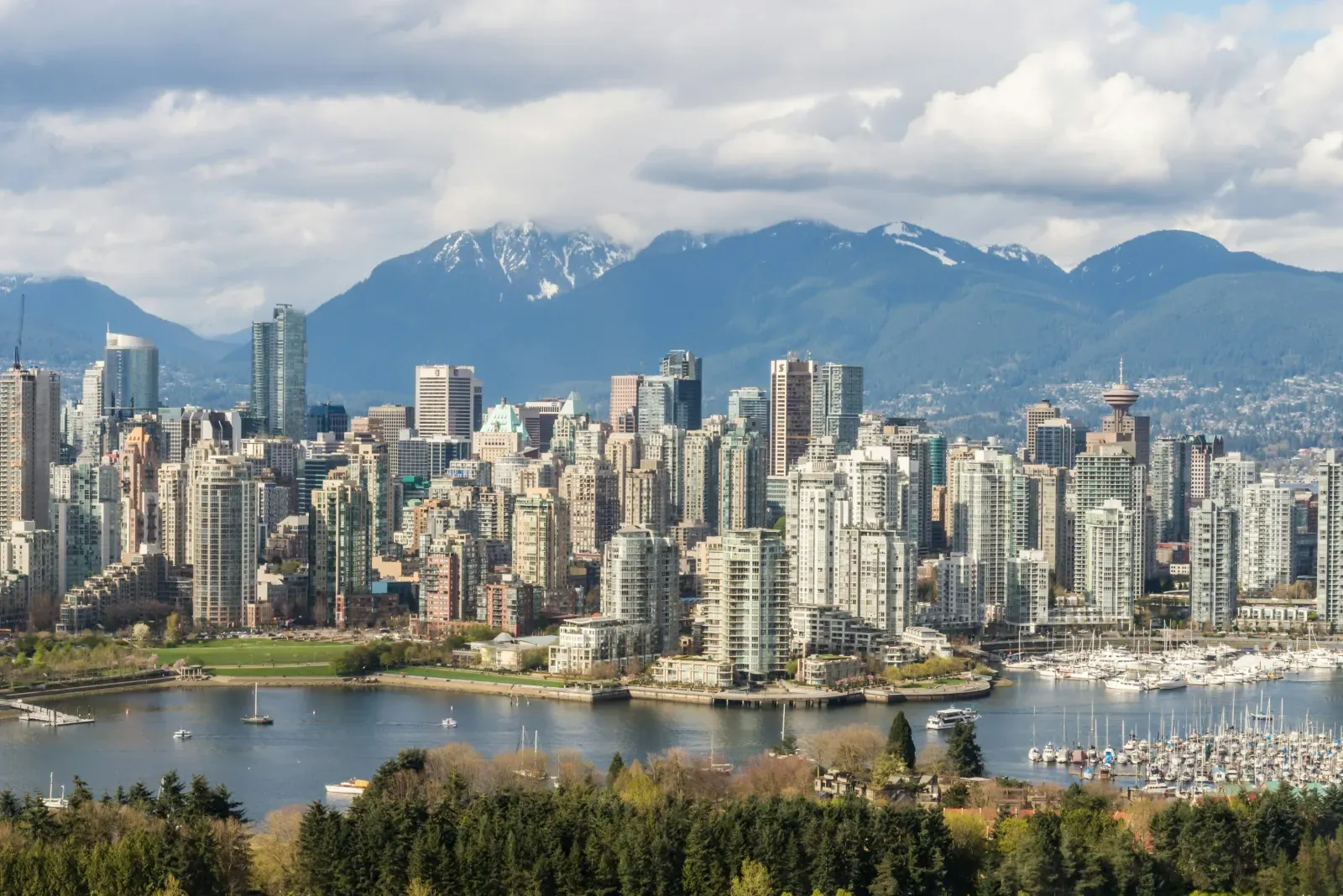 Stadtansicht von Vancouver – Symbolbild für Auslandsumzüge