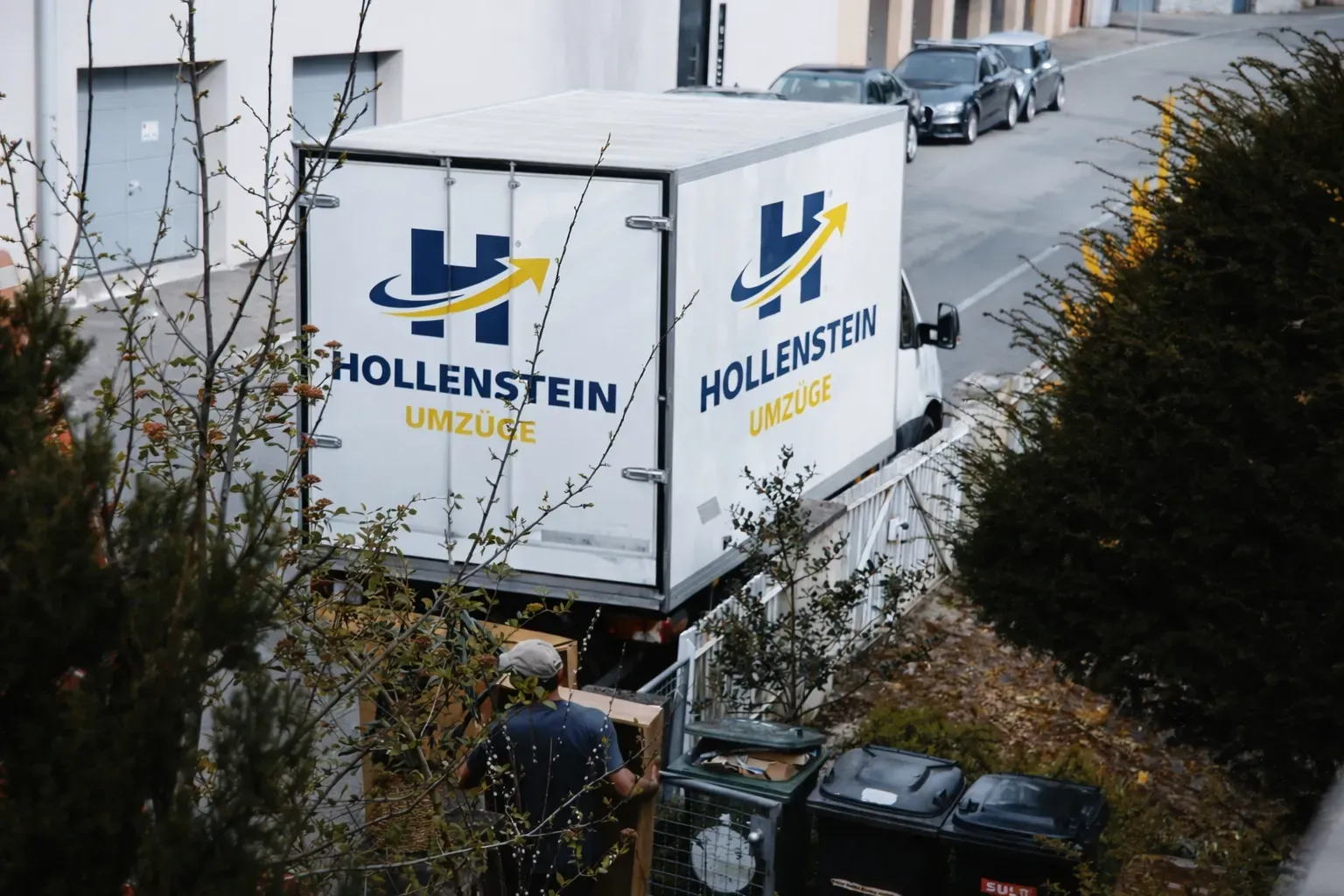 Transport von Möbeln und Kartons – Hollenstein Umzüge Baden-Baden