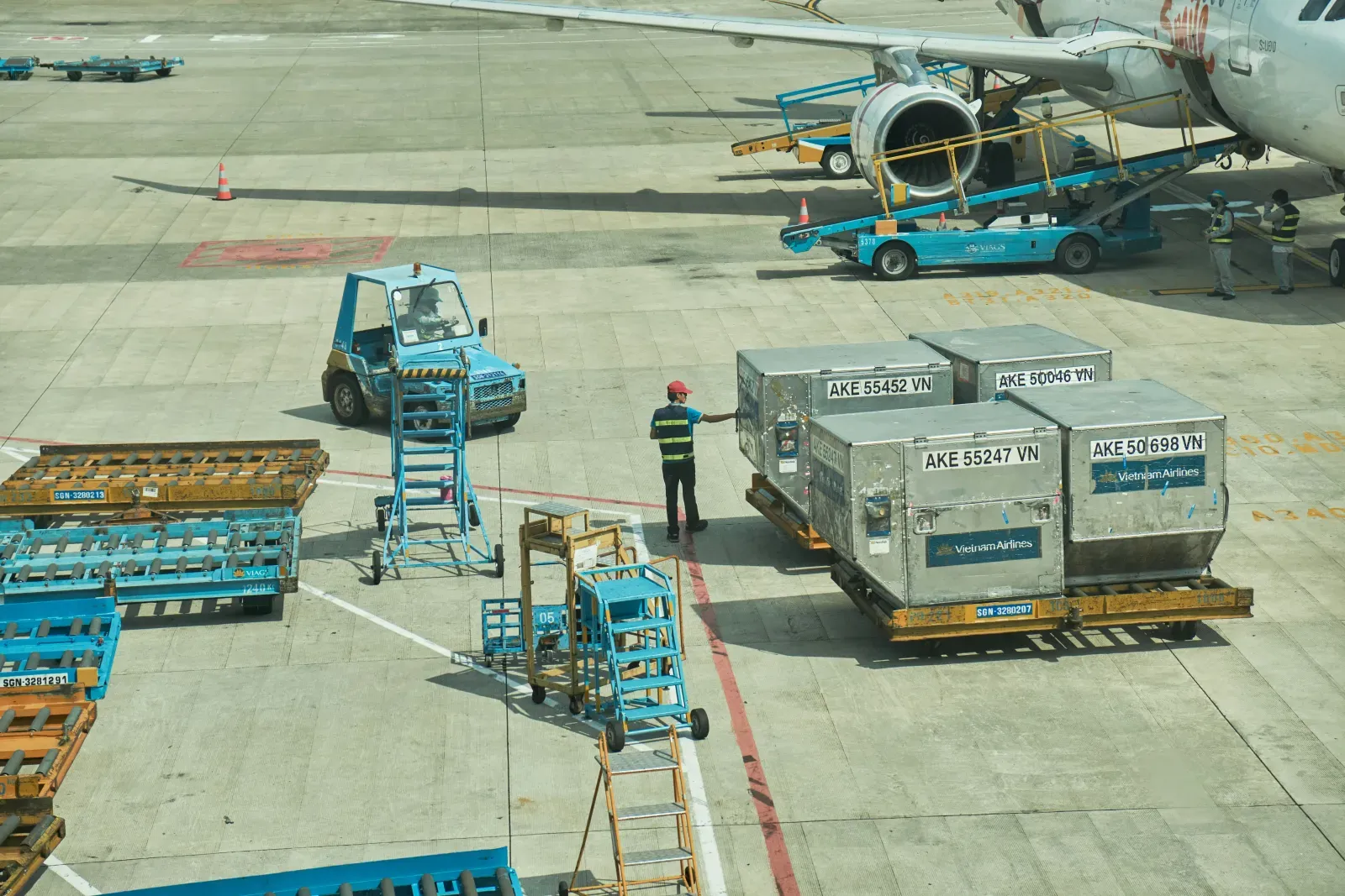 Frachtgut am Flughafen – Symbolbild