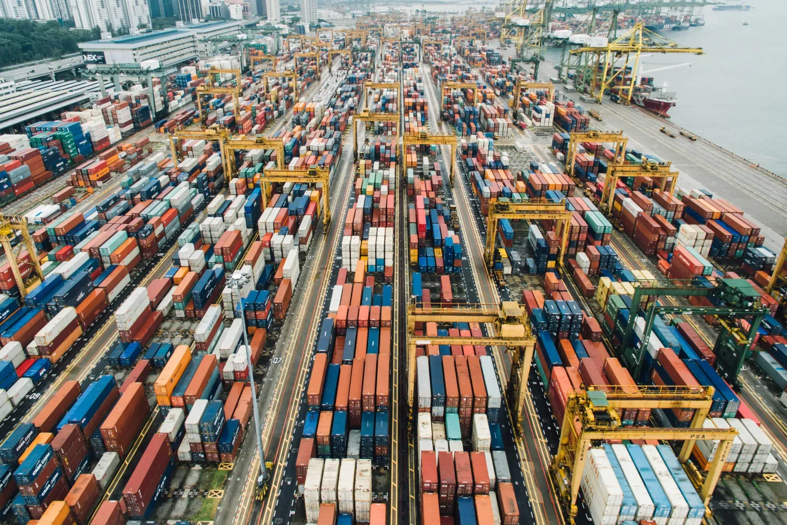 Container im Seefrachtverkehr – Symbolbild